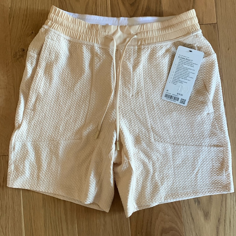 Men’s Lululemon At Ease Short